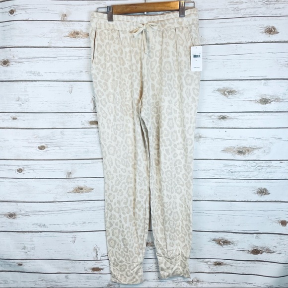 Splendid | Supersoft Canyon Leopard Jogger - Picture 2 of 6